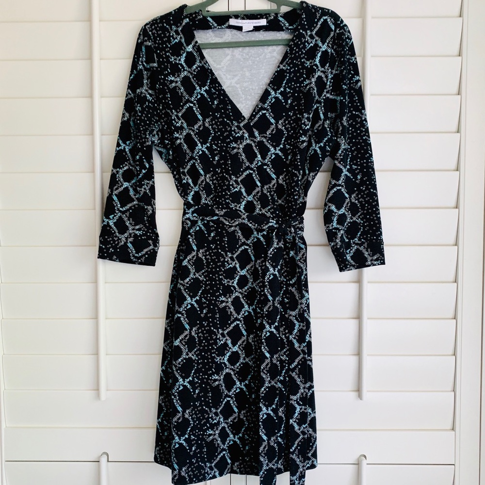 DVF Diane Von Furstenberg Wrap dress! Gorgeous!